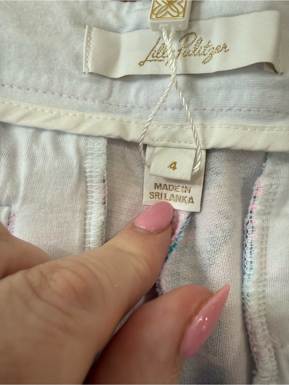 Lilly Pulitzer Scalloped Women's Shorts - Picture 7 of 7